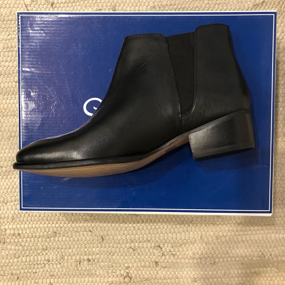 Seychelles Black Chelsea Boots